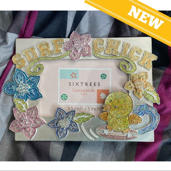 Other - 🌴 Unique frame Surf Chick